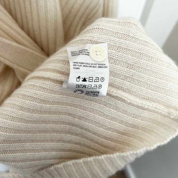 Reformation Fantino Cashmere Collared Cardigan - Picture 5 of 10